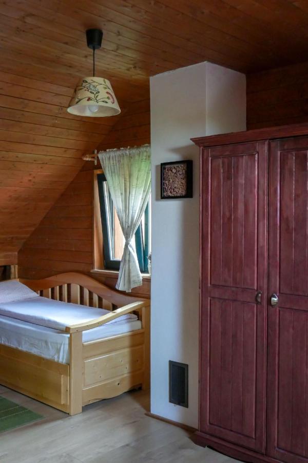 Bed and Breakfast Rose Hip Hill Farm Valea Tirnei Екстер'єр фото