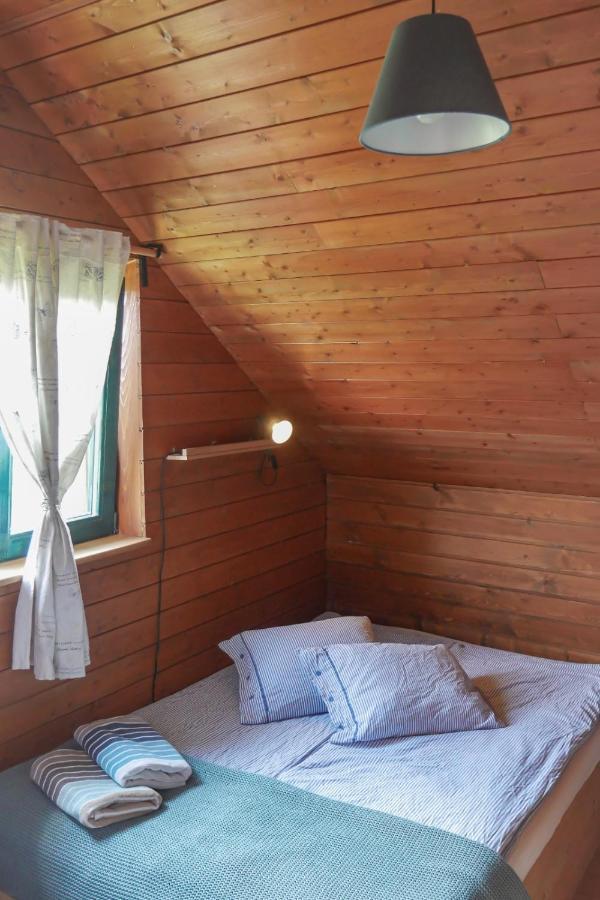 Bed and Breakfast Rose Hip Hill Farm Valea Tirnei Екстер'єр фото